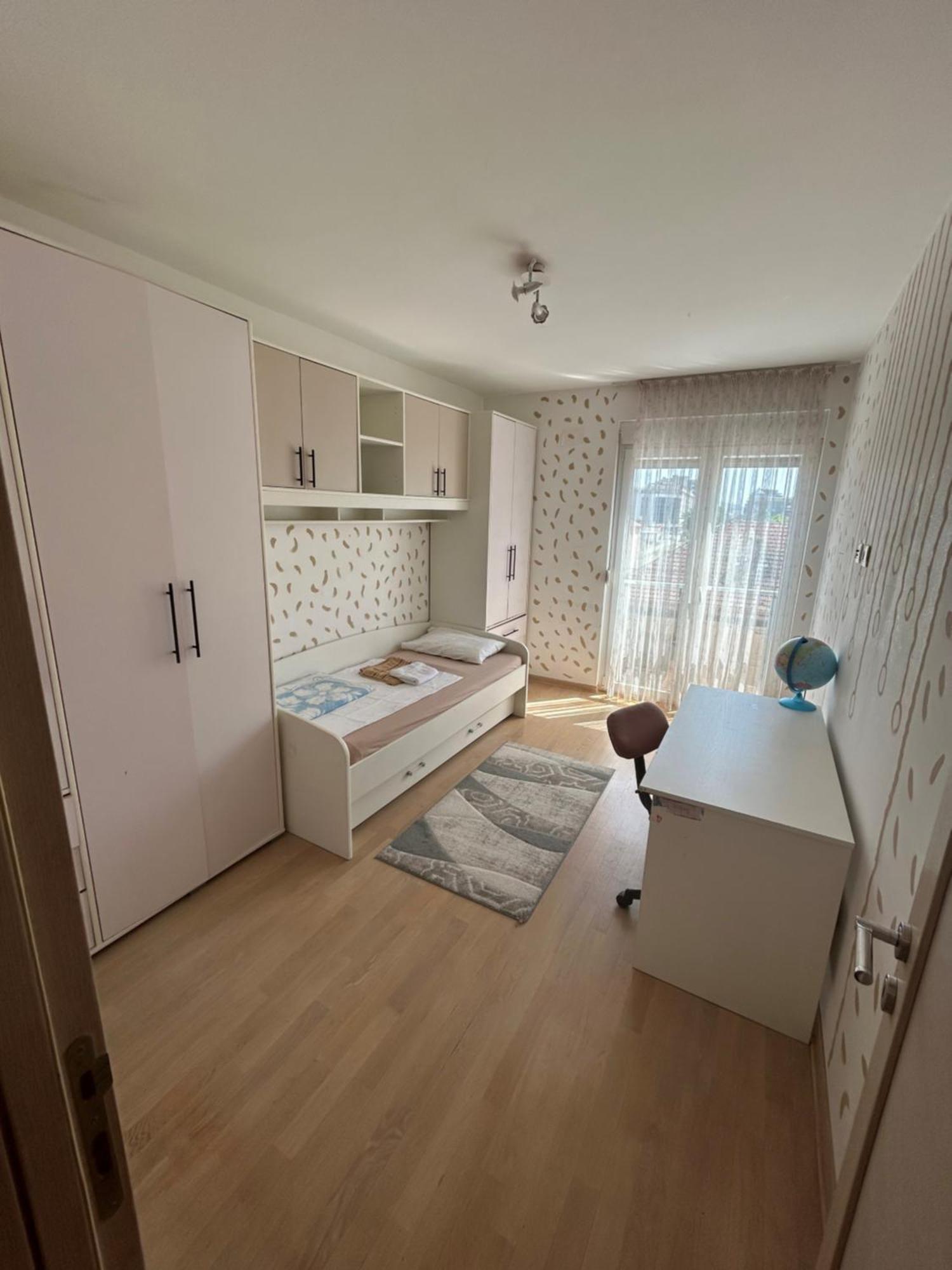 Ana'S 2 Bedrooms Lovely Flat Podgorica Eksteriør billede